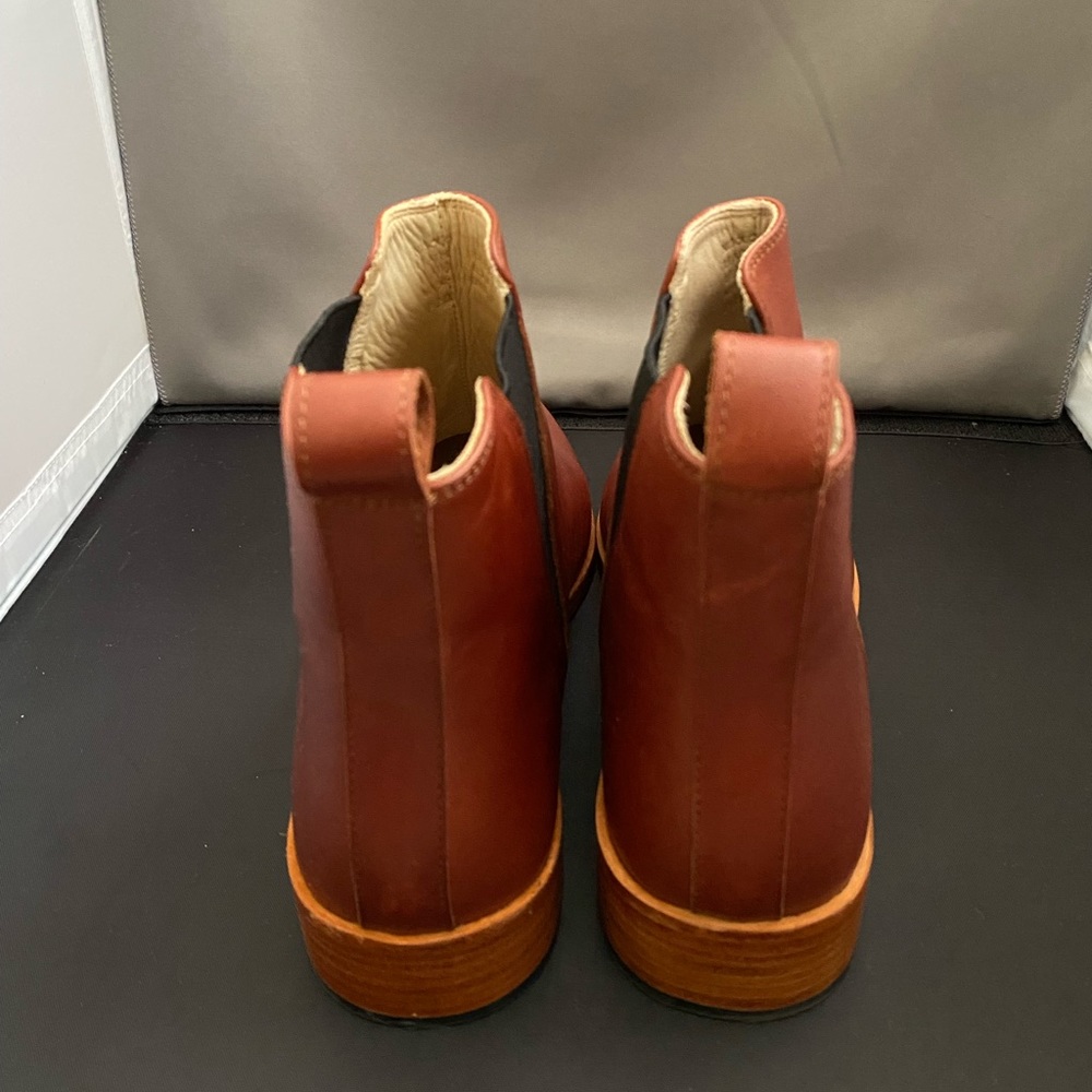Nisolo Chelsea Leather Boot Brandy Size 9 only worn once - Picture 5 of 14